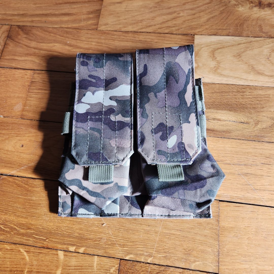 Double poche chargeur M4
