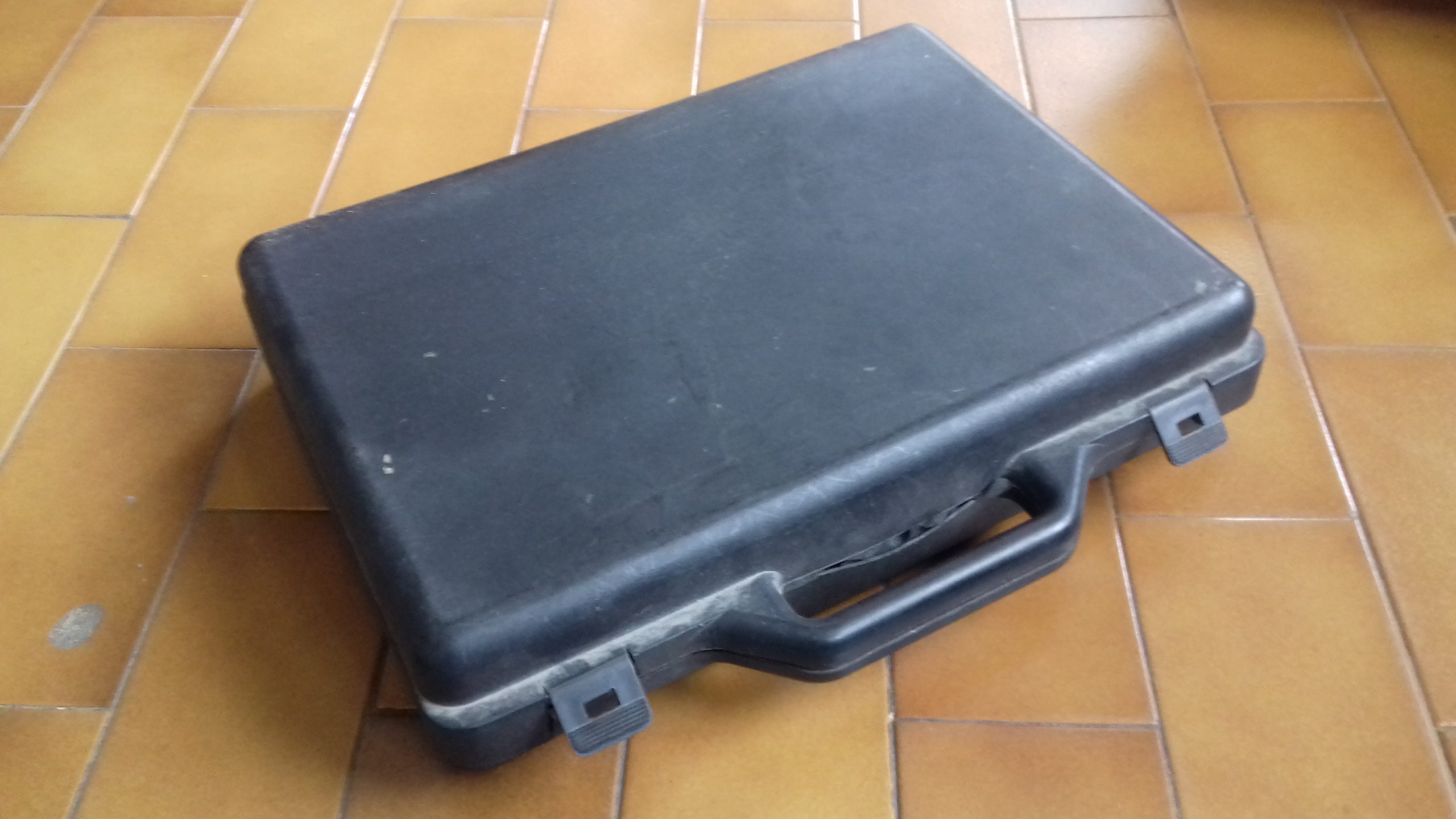 Desert Eagle. 50 AE TOKYO MARUI  1 joule (ABS – métal)