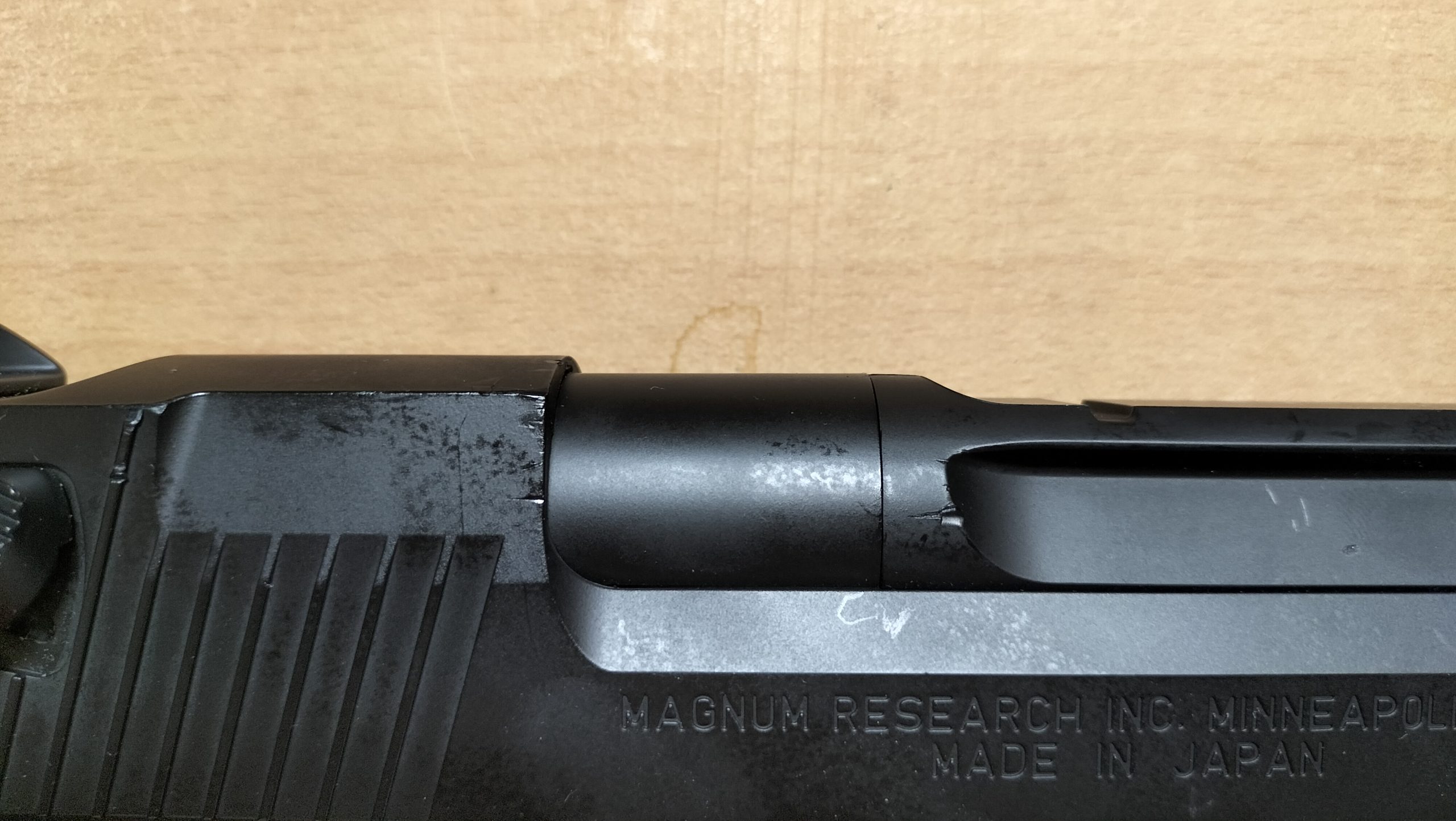 Desert Eagle. 50 AE TOKYO MARUI  1 joule (ABS – métal)