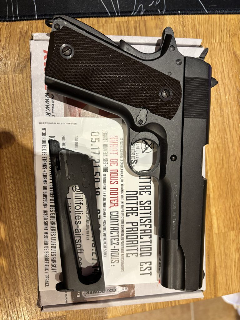Réplique d’Airsoft KWC Colt 1911 CO2 – Full Metal & Blowback