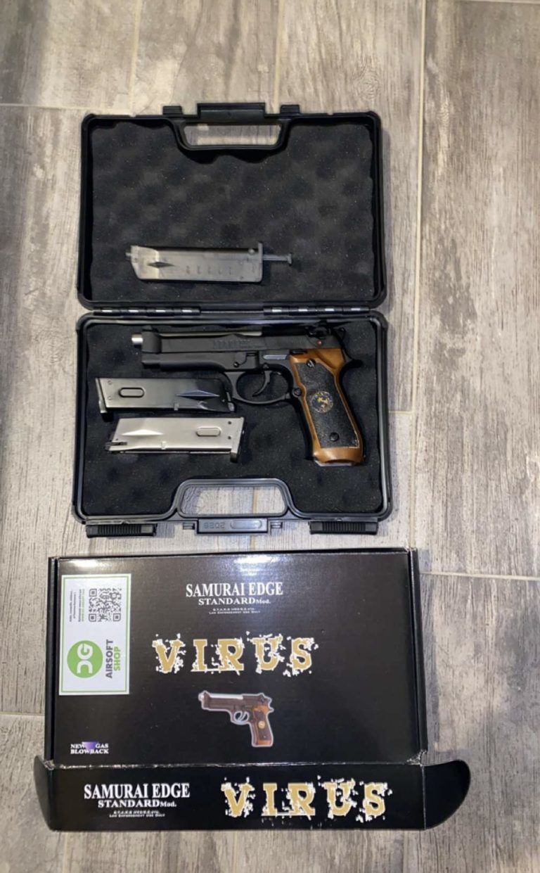 Arme de poing samurai M92