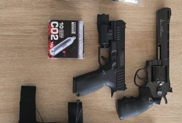 Repliques poings CO2