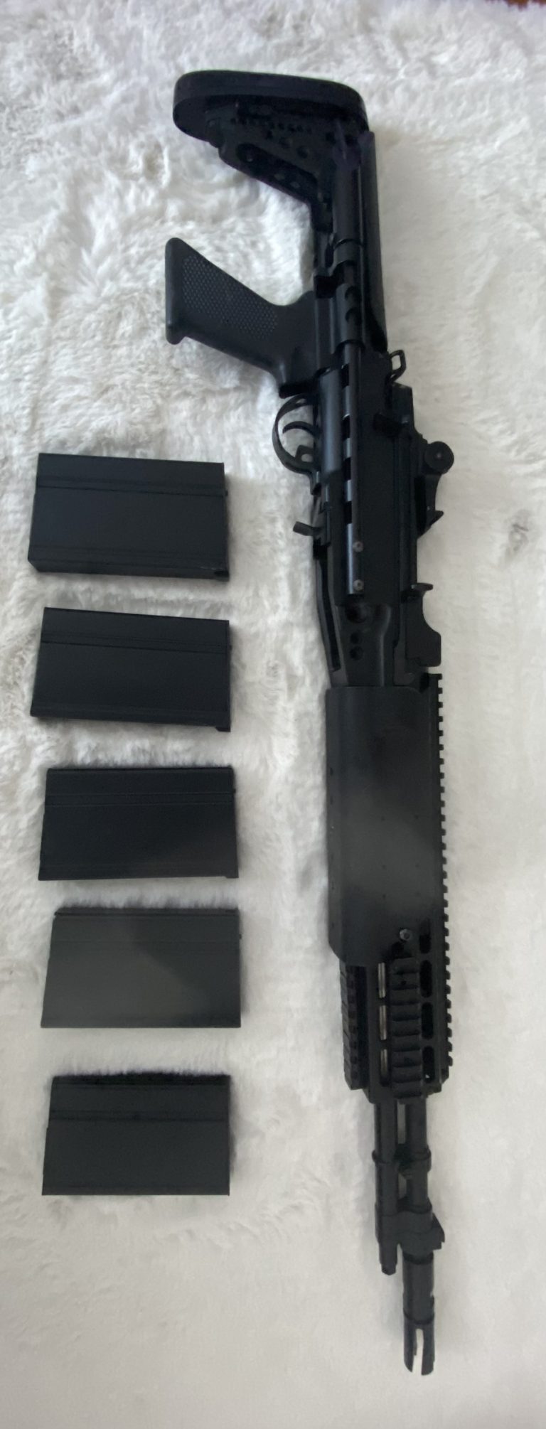 Jing Gong M14 EBR AEG + 5 Chargeurs
