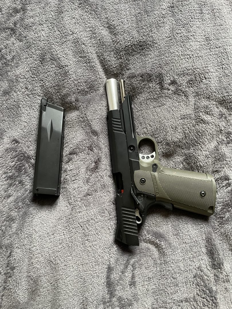 Réplique M1911 vert CO2