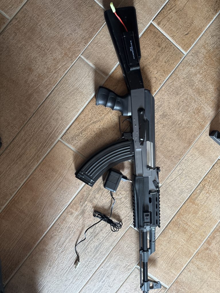 CYMA  Réplique Airsoft AK47 AEG – NOIR