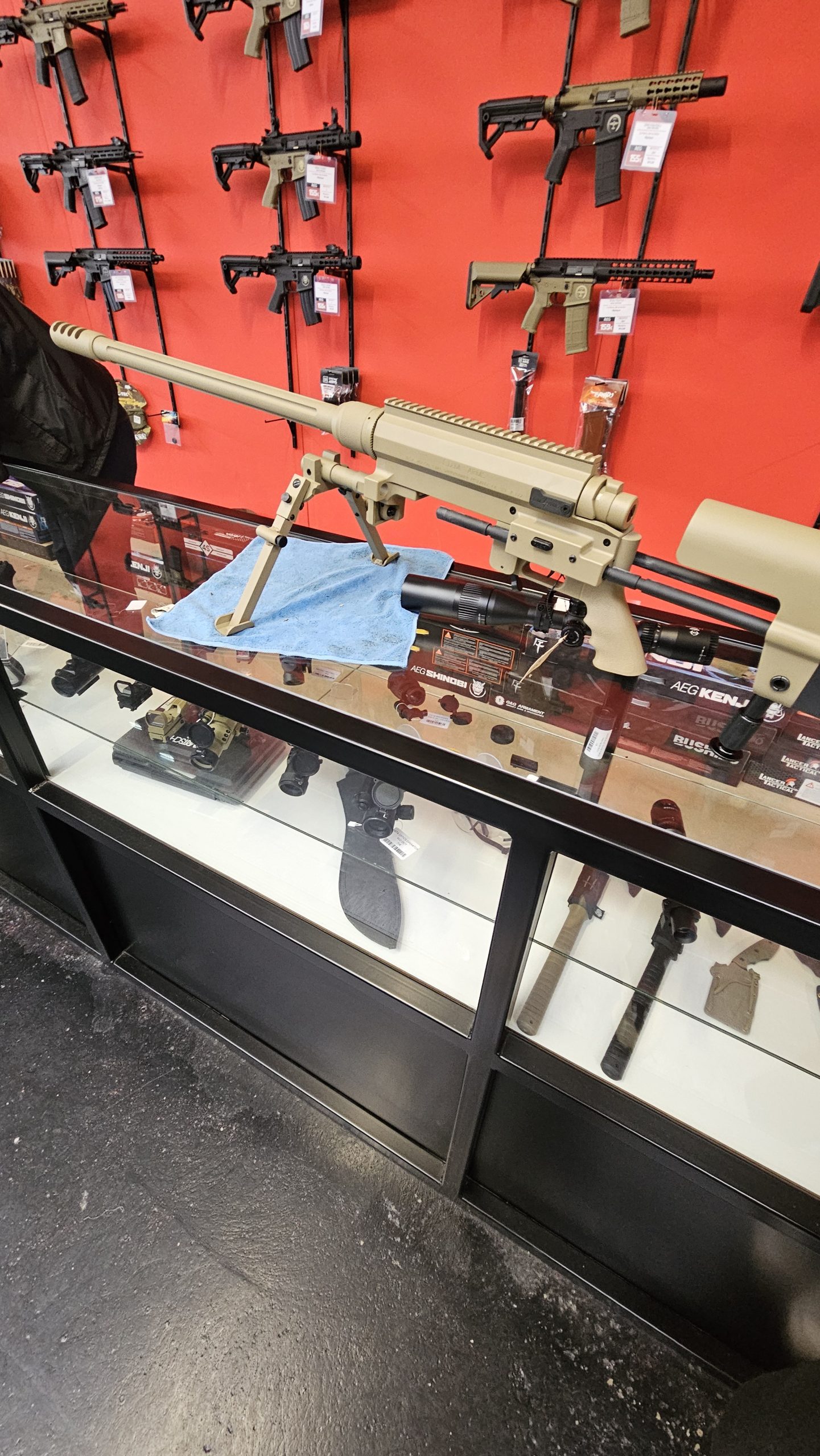 Je vends mon M200 CheyTac Ares.