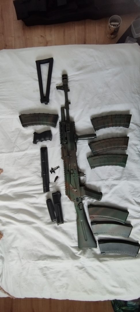 ak 74 fortement modifié