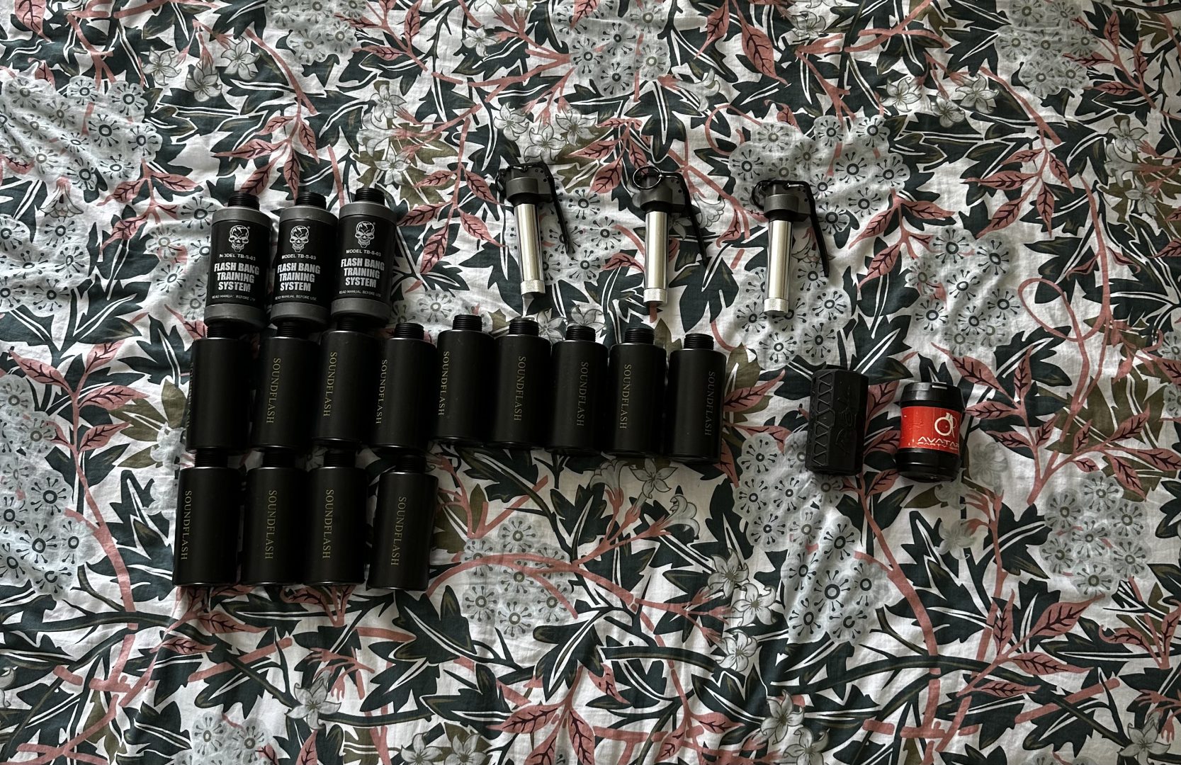 Lot de grenades Airsoft – Thunder B, Storm Apocalypse, Avatar Timer “Party Gift” – Fonctionnelles