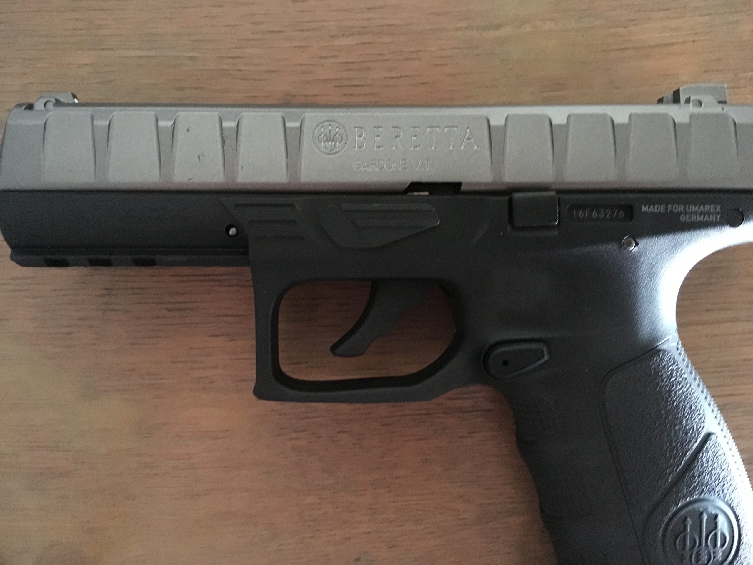 Beretta APX UMAREX – 4.5 mm steel BB CO2 2.5J