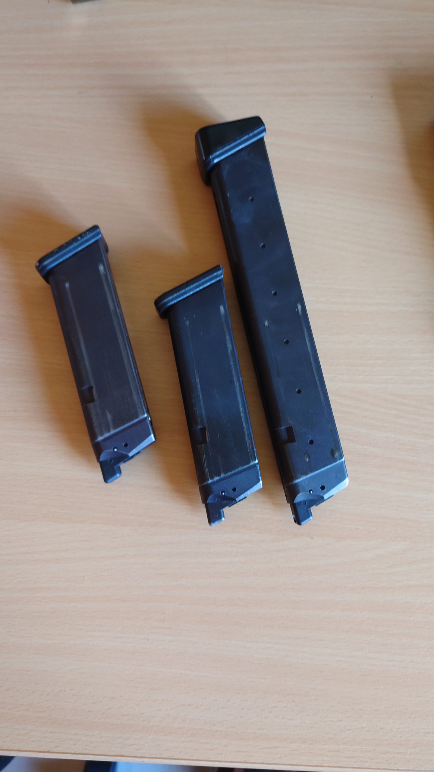 G18 ASG gaz+ chargeurs + holster thermoformé (à réparer)