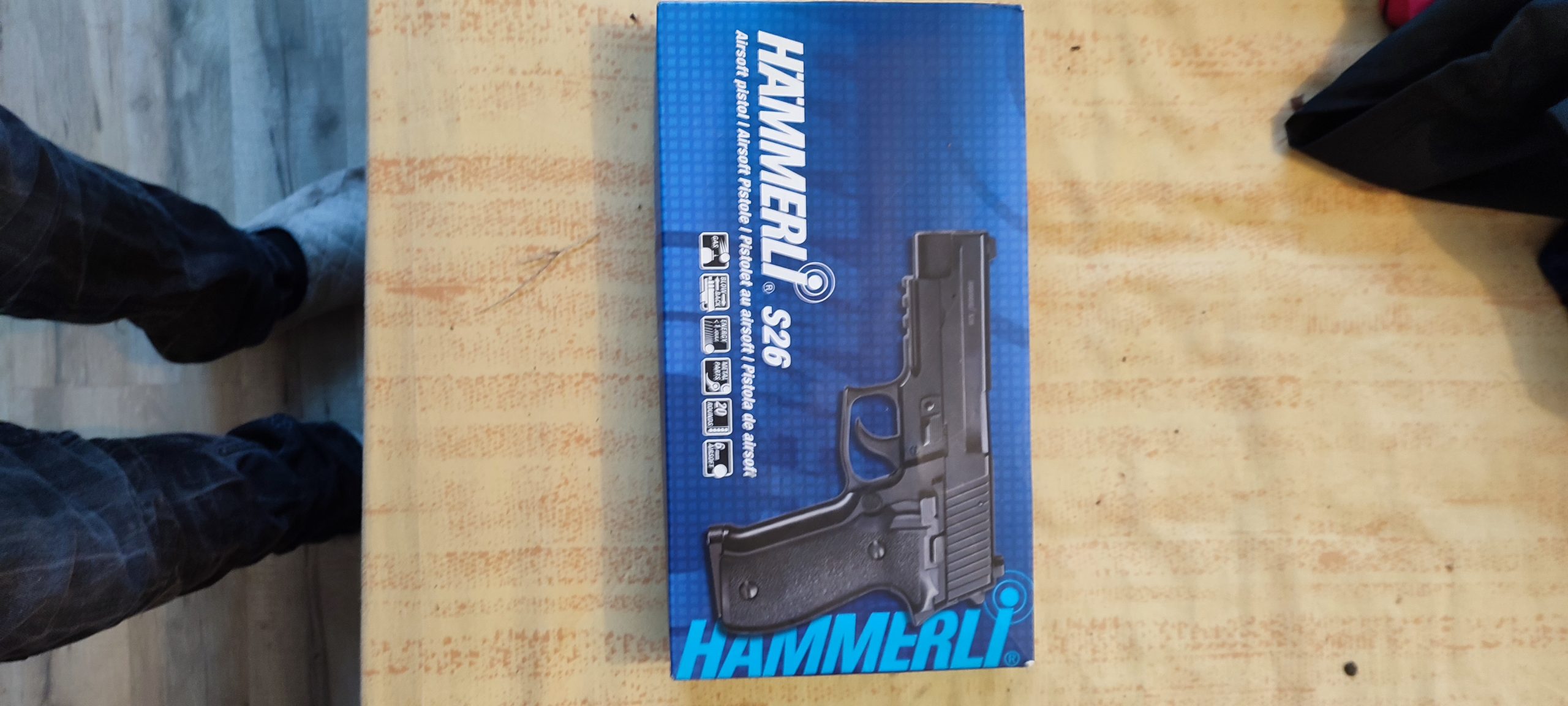 Hammerli s26 ( réplique p226) gaz full métal blowback 1 joule