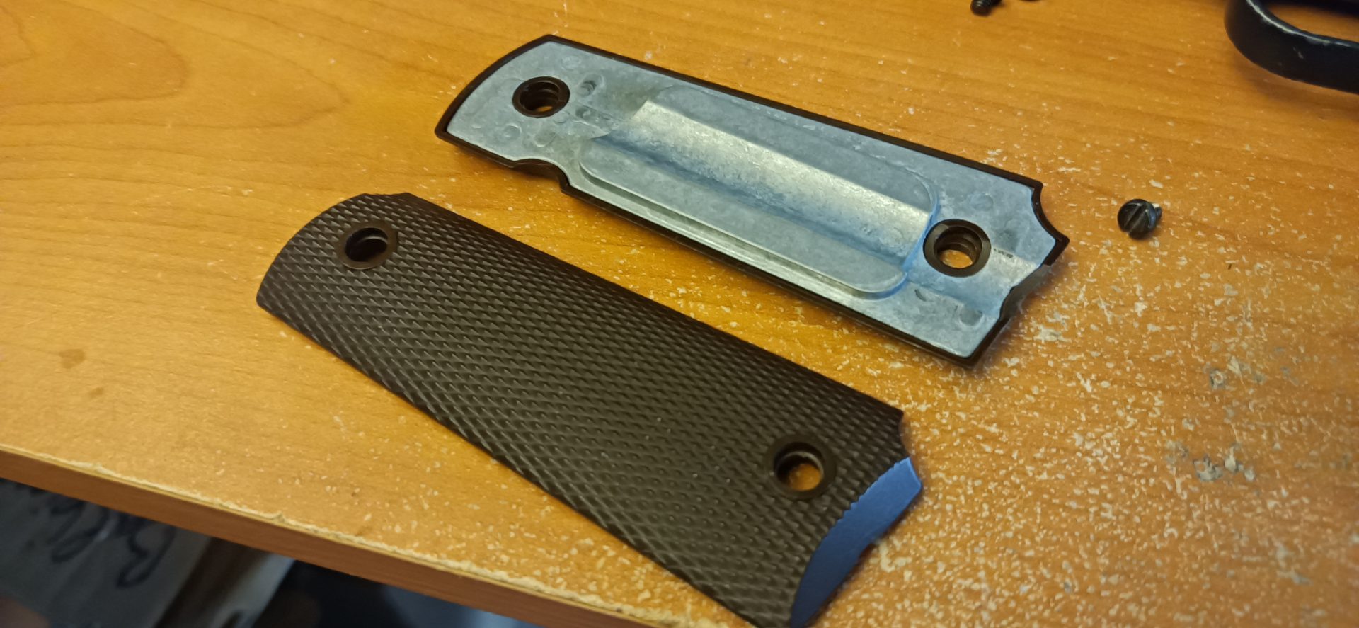 Paire poignée grips alourdi pour 1911