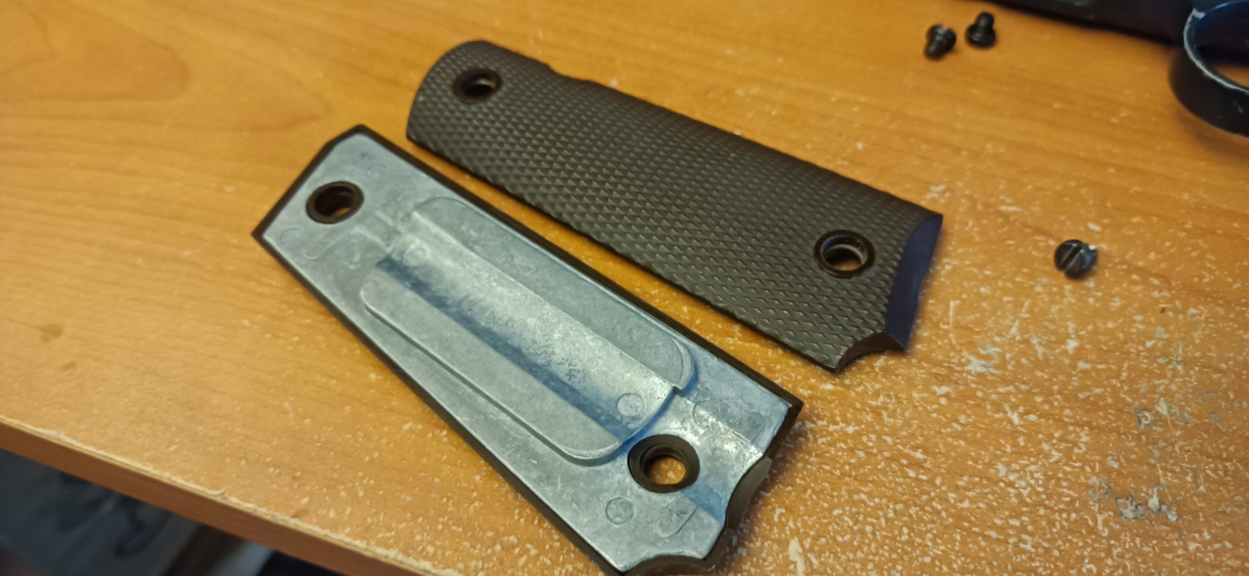 Paire poignée grips alourdi pour 1911