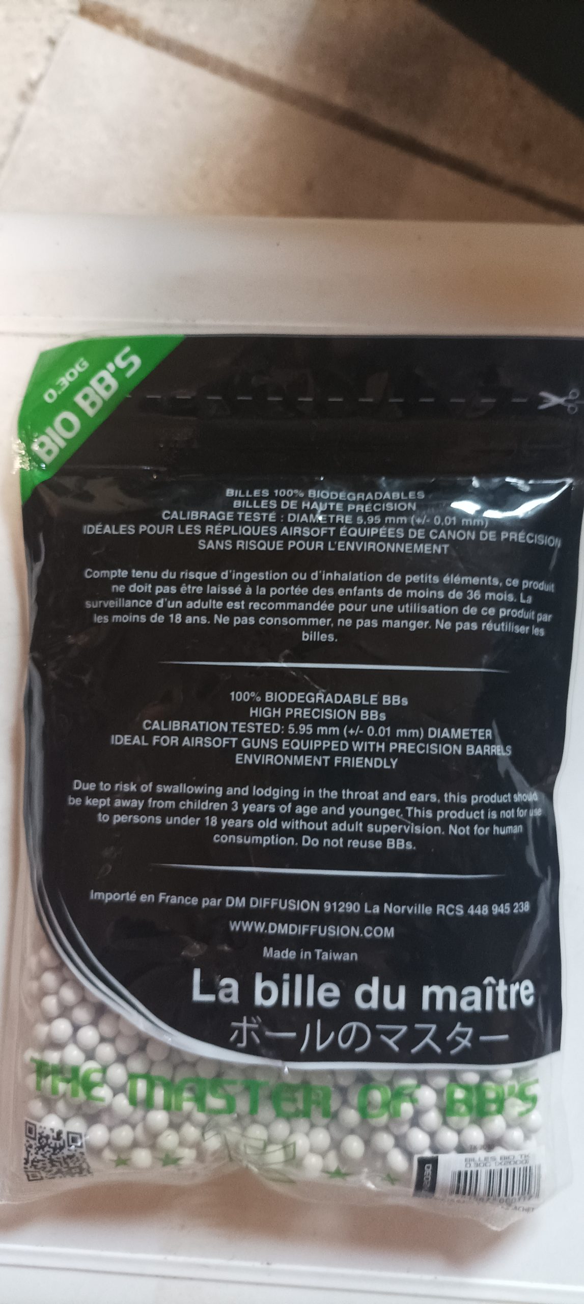 arrêt airsoft : sachet neuf de 2000 billes bio TANIO KOBA 5.95mm 0.30G