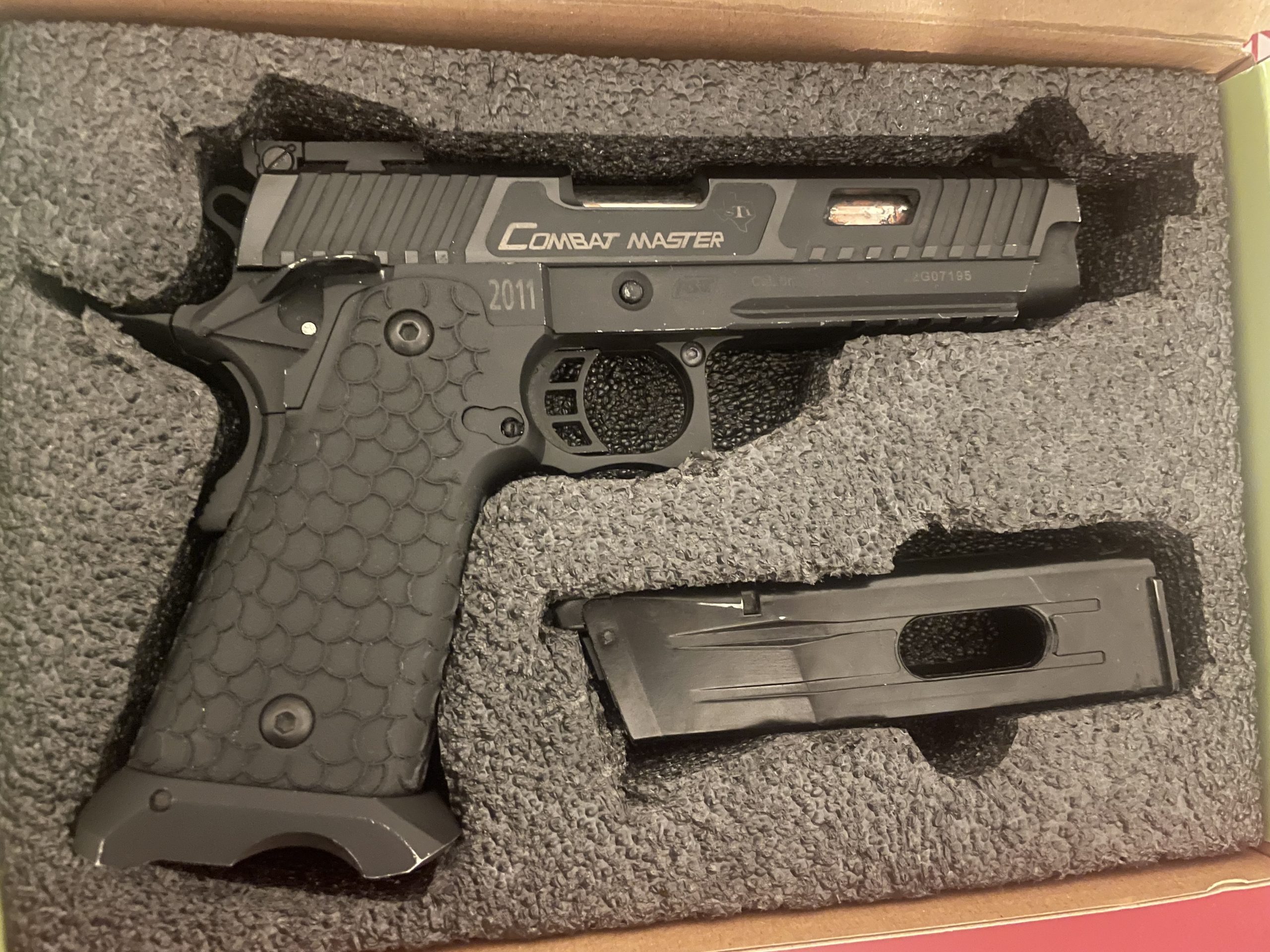 Airsoft STI « master combat » 2011