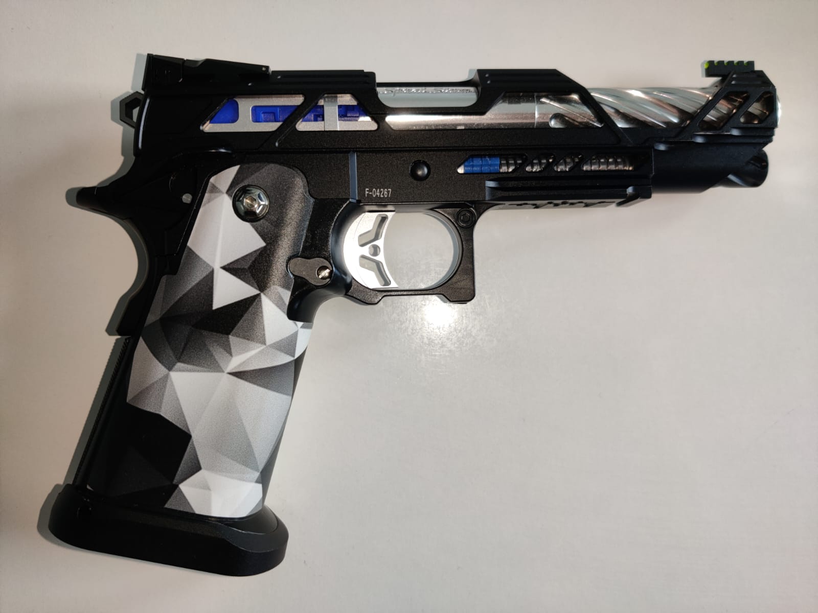 Hi-capa full custom HPA/GAZ par Art Custom GBB