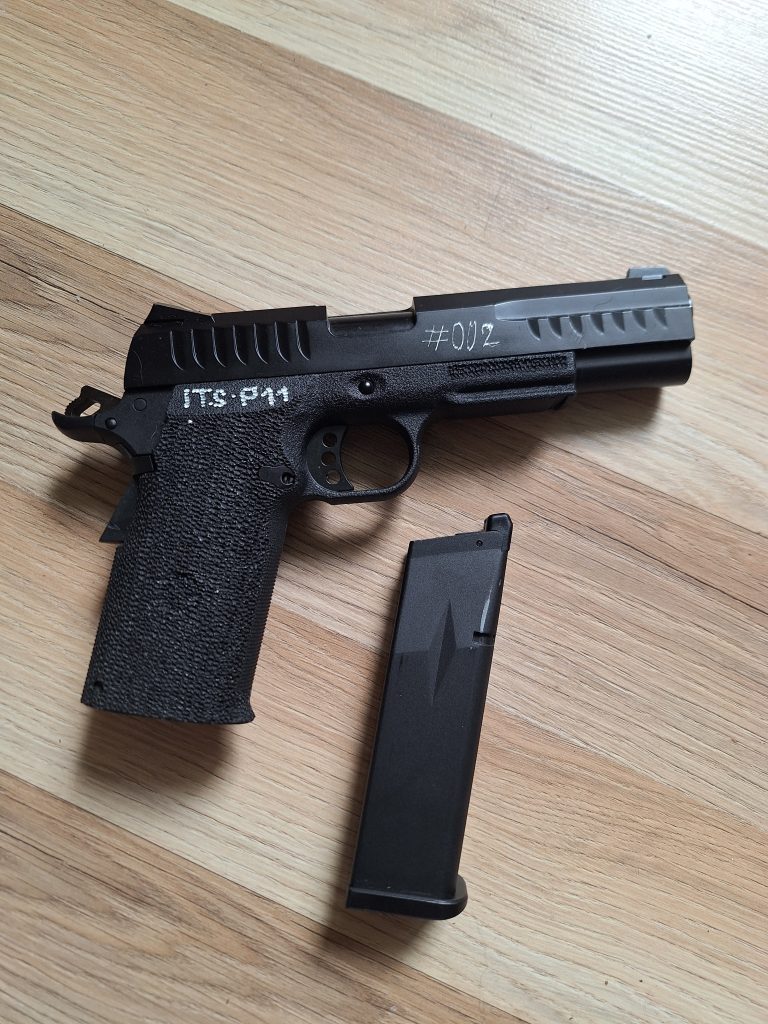 Pistolet type KP11