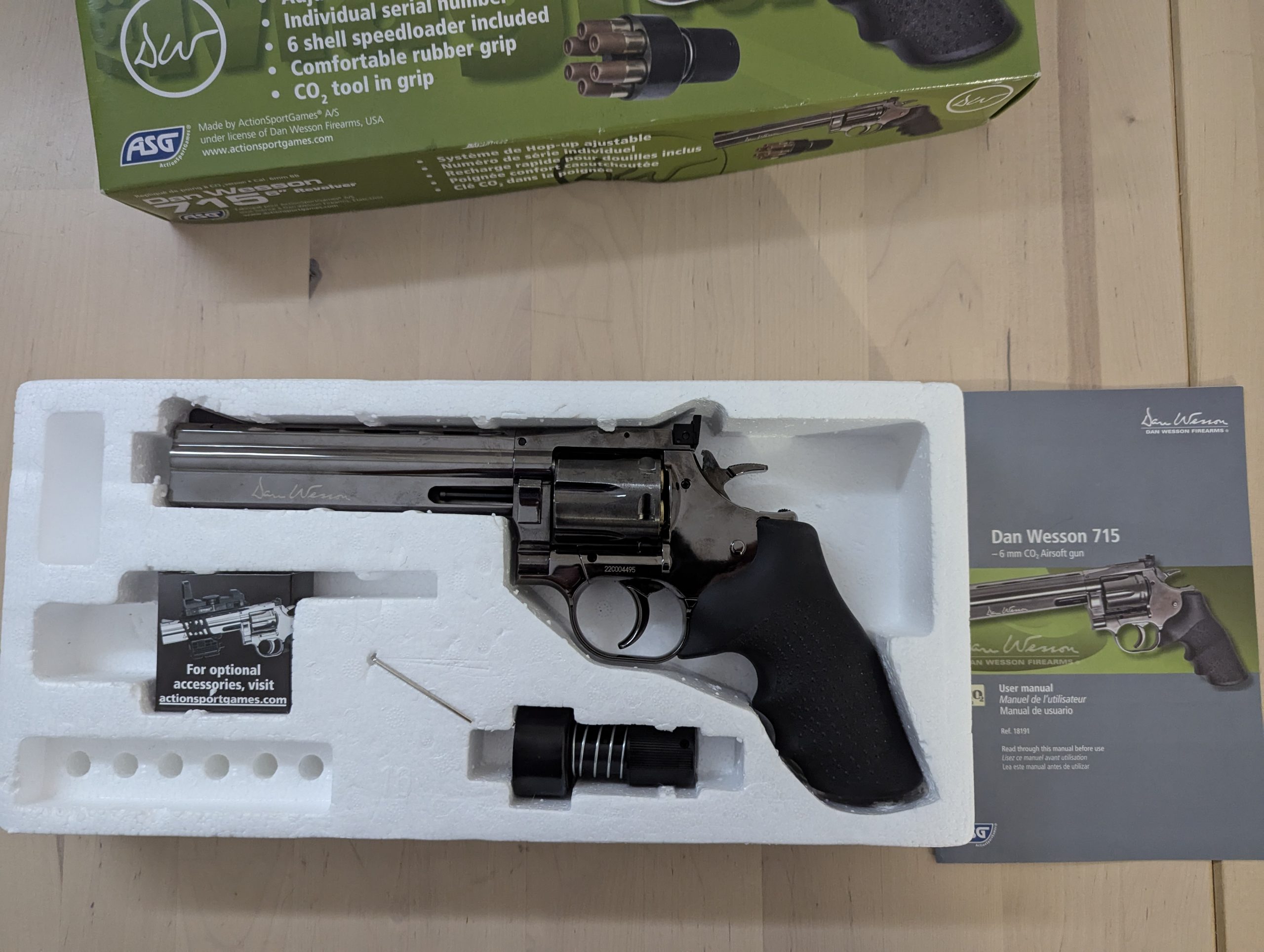 Dan Wesson 715 6" CO2