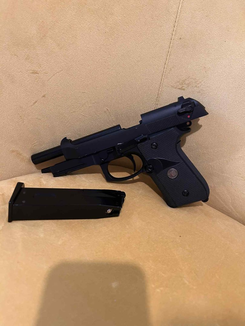 RÉPLIQUE DE POING M92 IA GBB FULL MÉTAL
