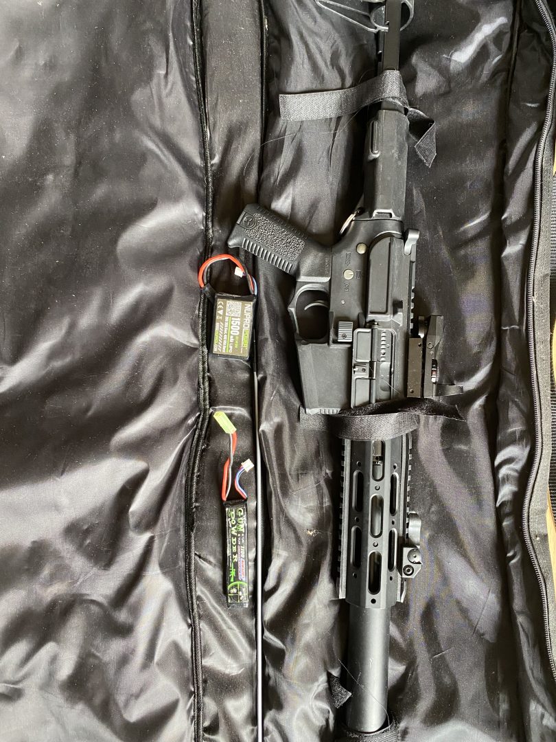 Réplique d'airsoft : Amoeba M4 honey badger AM-014 AEG noir