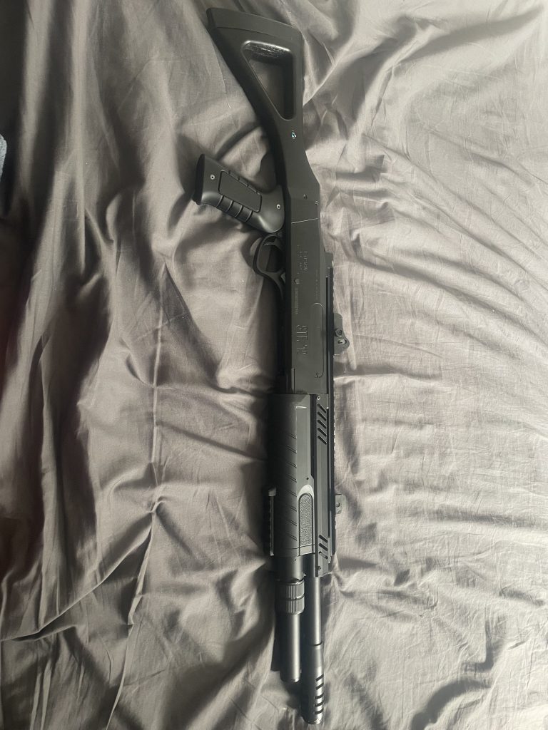 Réplique airsoft spring 6mm – fusil type pompe – très bon état