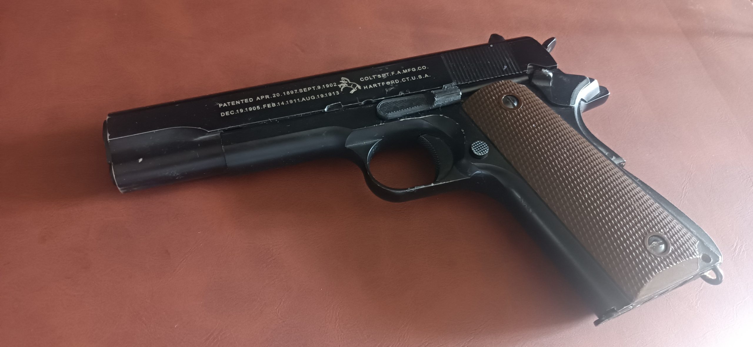 Colt M1911 KJW [+3 chargeurs]