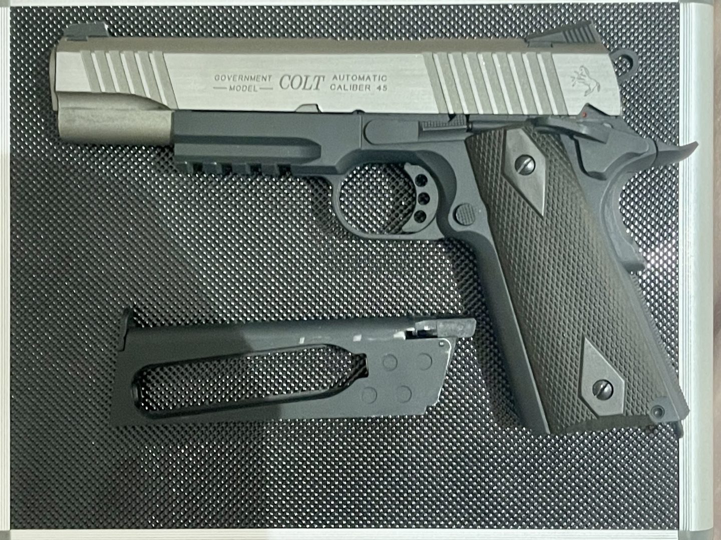 Colt Rail Gun .45 – CO2 / métal