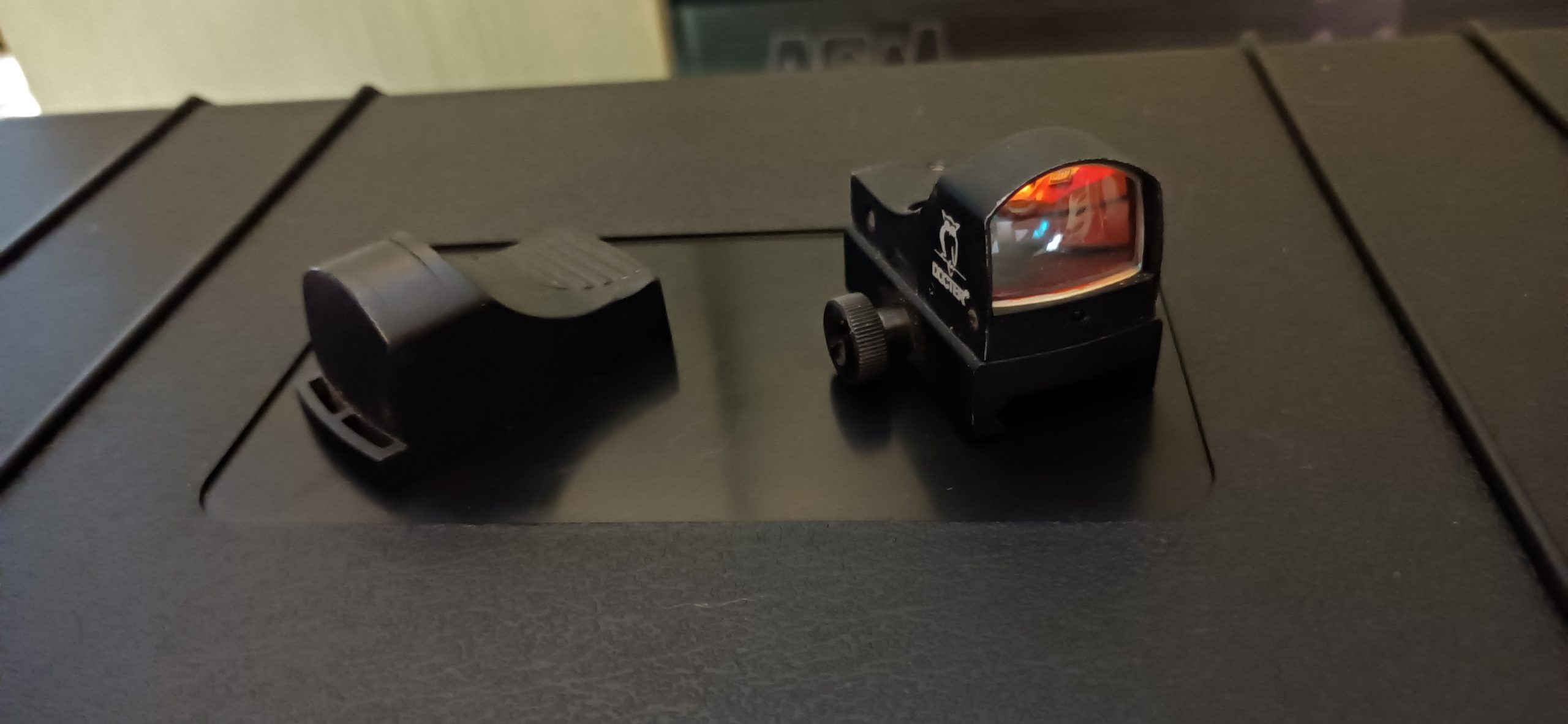 Red Dot ; [Docter] + montage rail picatinny