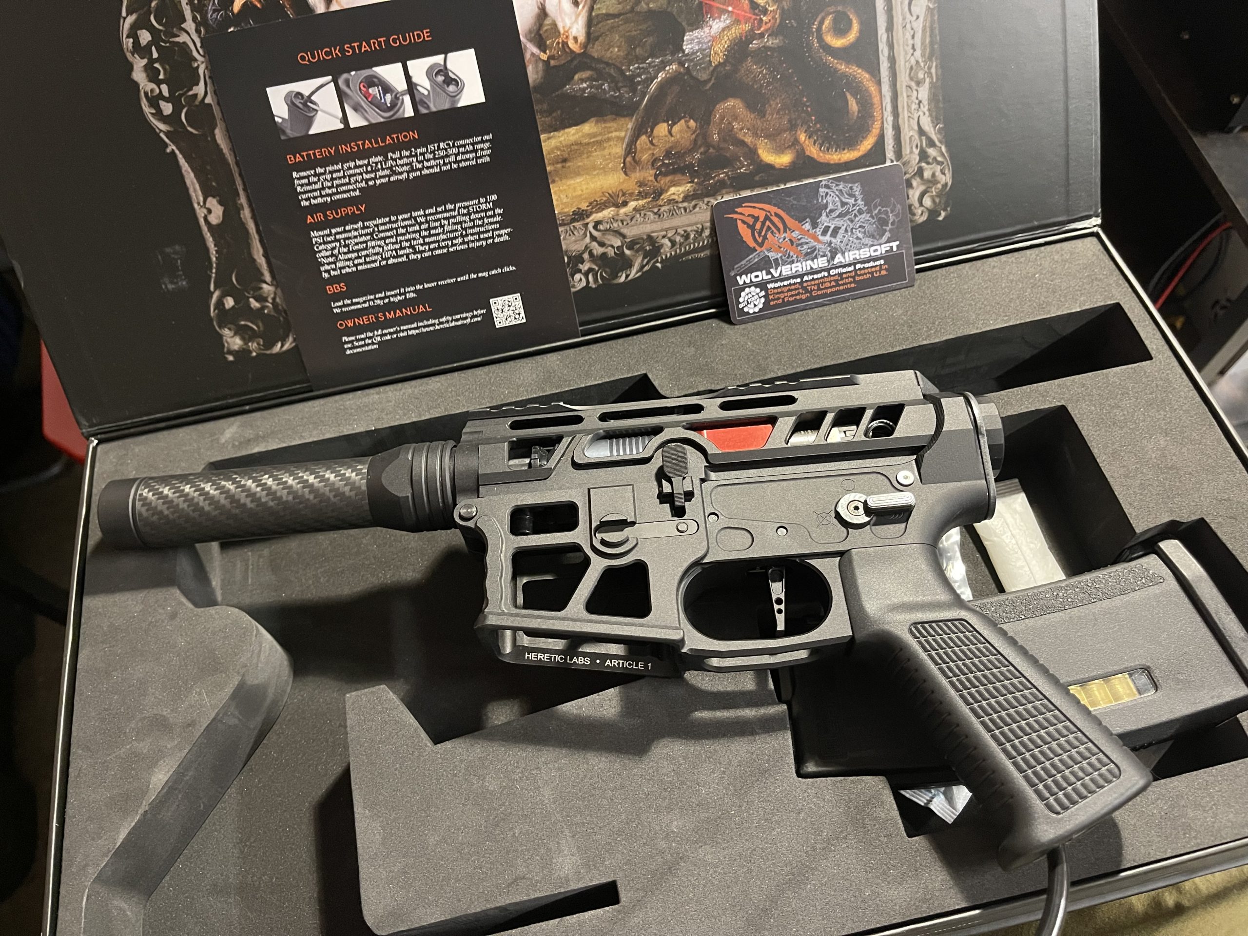 ARTICLE 1 BLACK de chez HERETIC LABS WOLVERINE