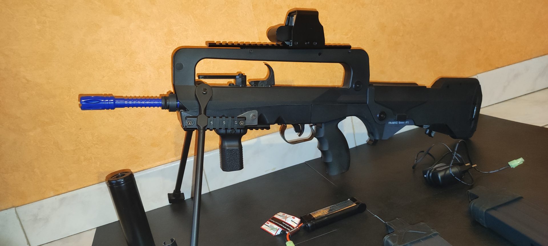 FAMAS F1 SPARTAN