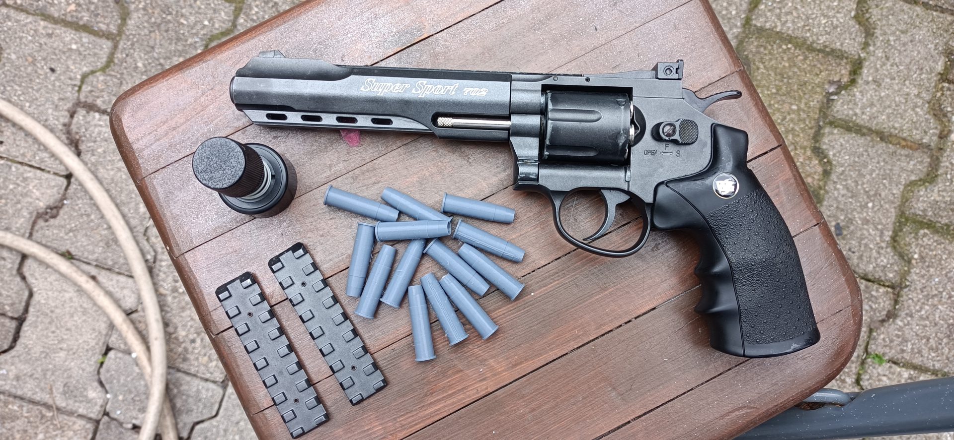 Revolver Super Sport 703 [+18 Douilles]