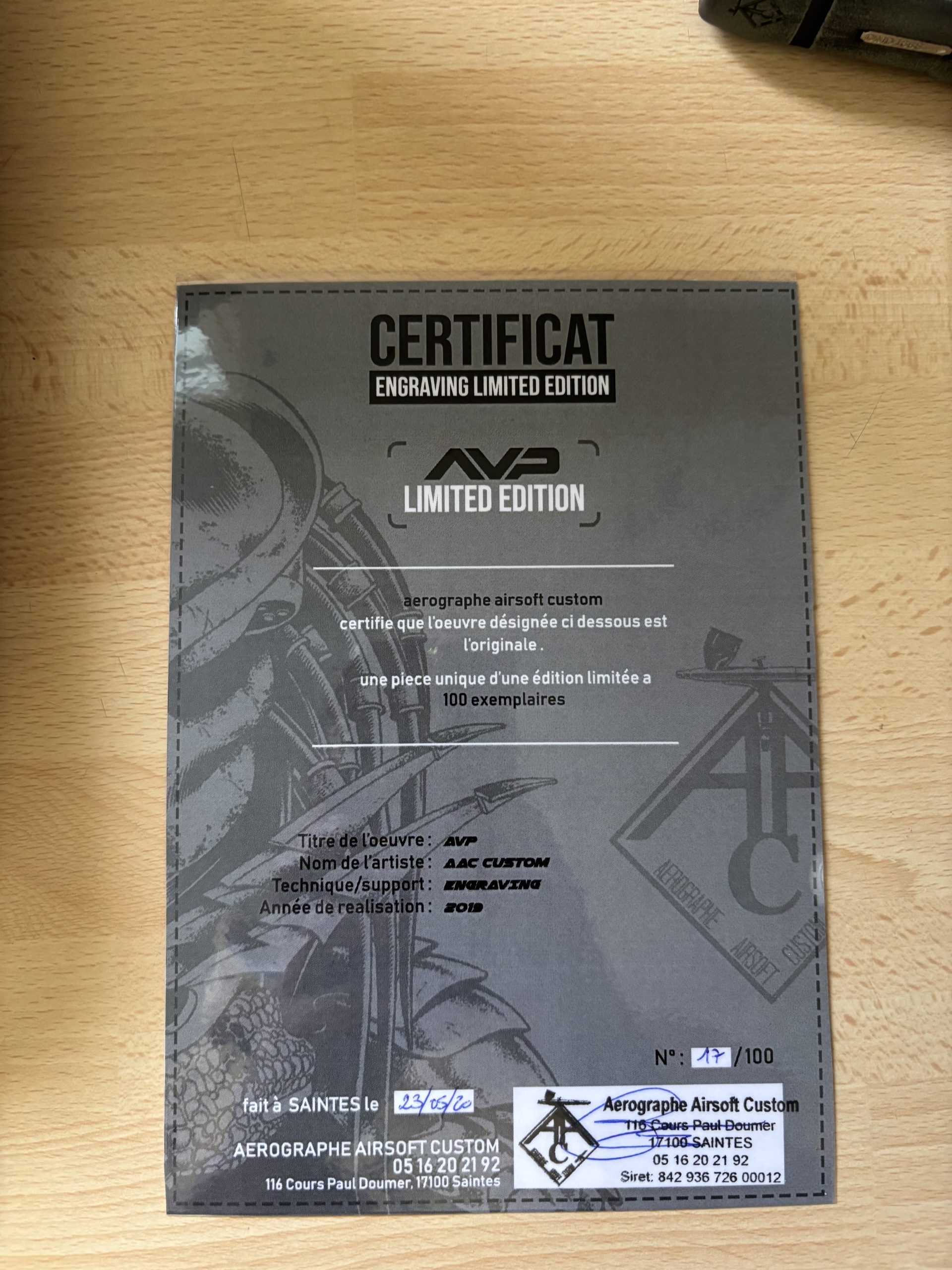 Réplique de poing airsoft WE GEN5