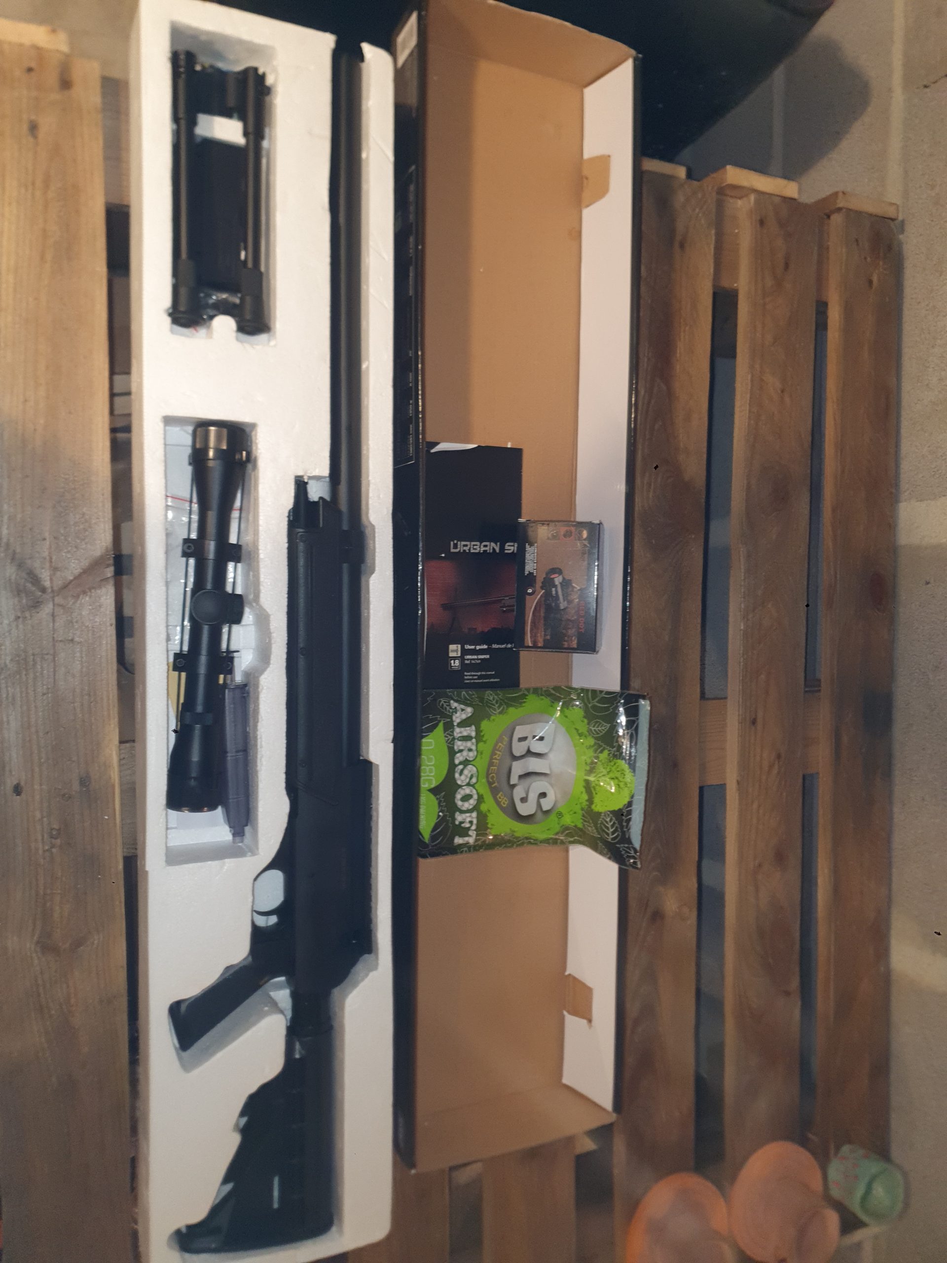 Urban Sniper/MB06D 1,8J + Bi-pied + Lunette 4X32