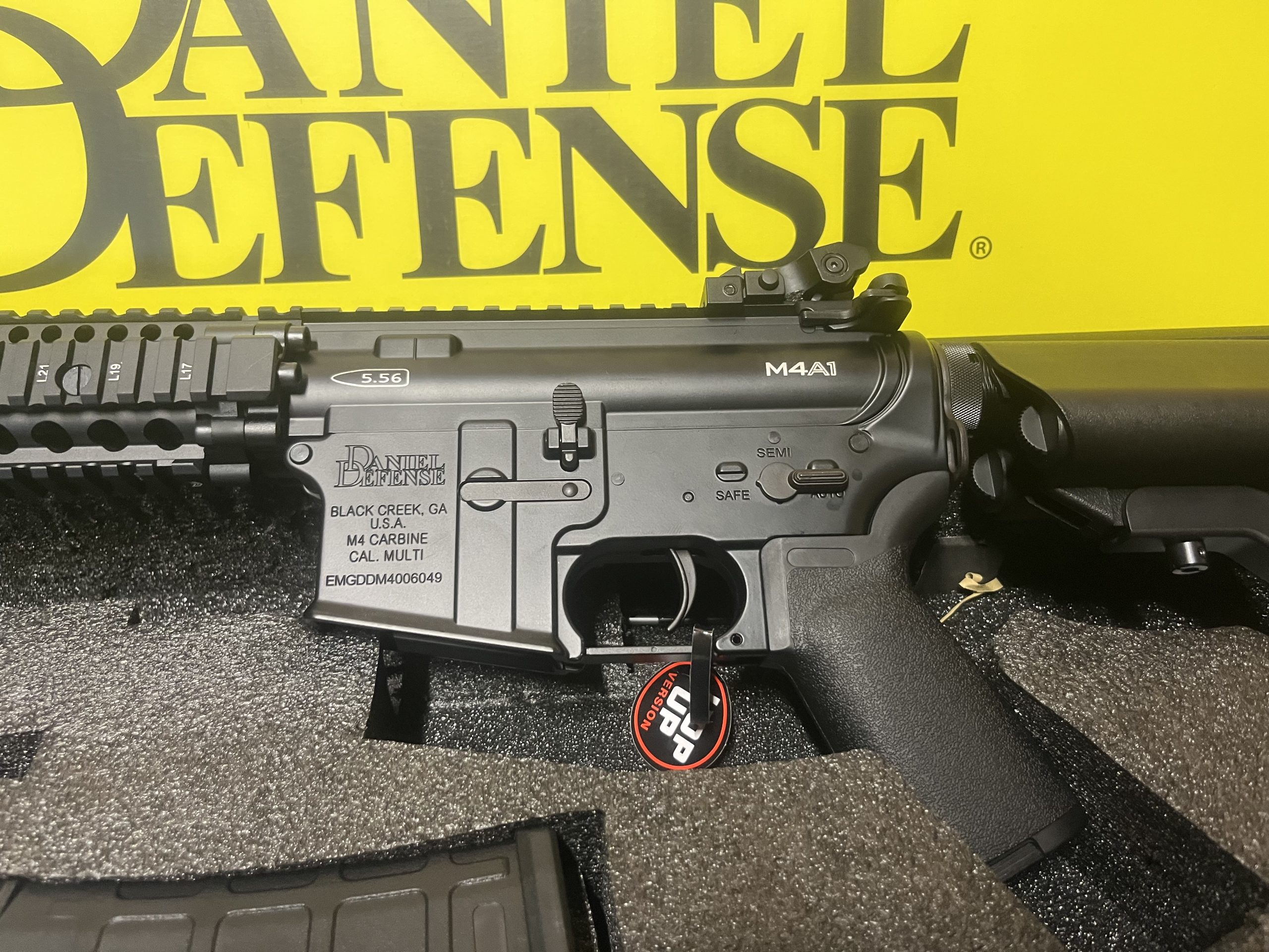 DANIEL DEFENSE M4A1 BLOCK II 12" AEG – NOIR – EMG / CYMA