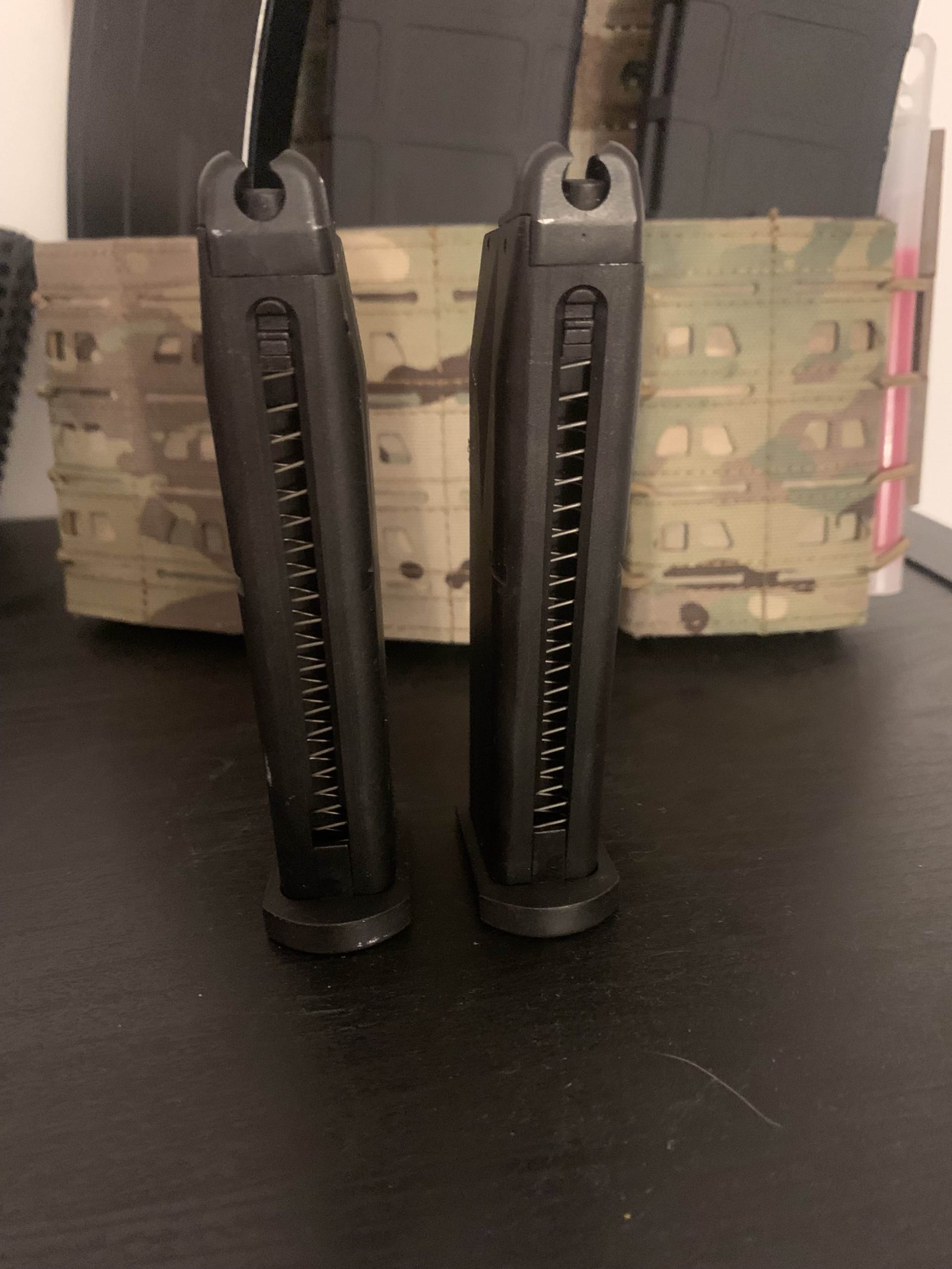 2x Chargeur Gaz 24 billes pour Beretta M9 UMAREX (neufs)