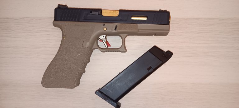 Glock 17 stylisé (sans licence)