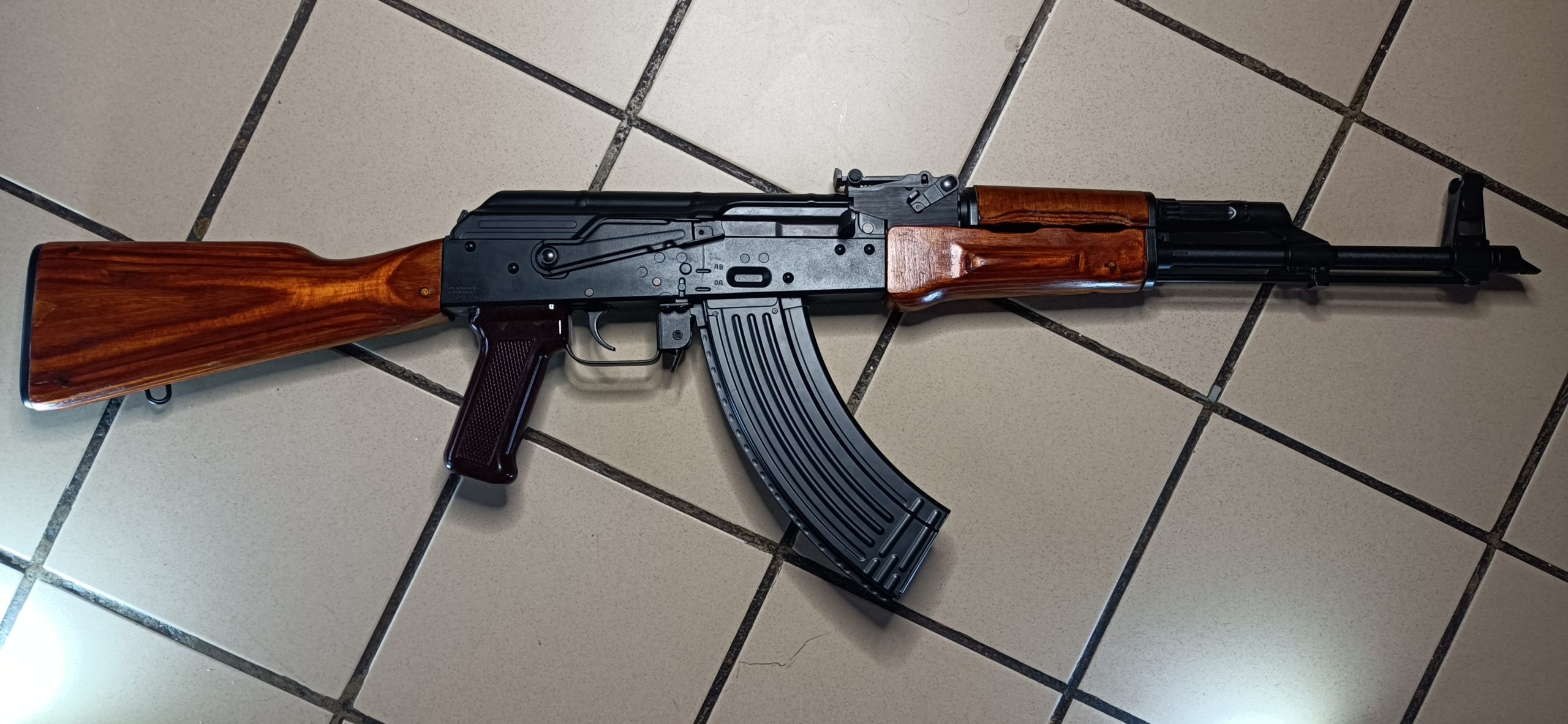 Kit Real Wood : AKM Contreplaqué Bouleau Stratifié 1/1 [Tokyo Marui] Airsoft Shien