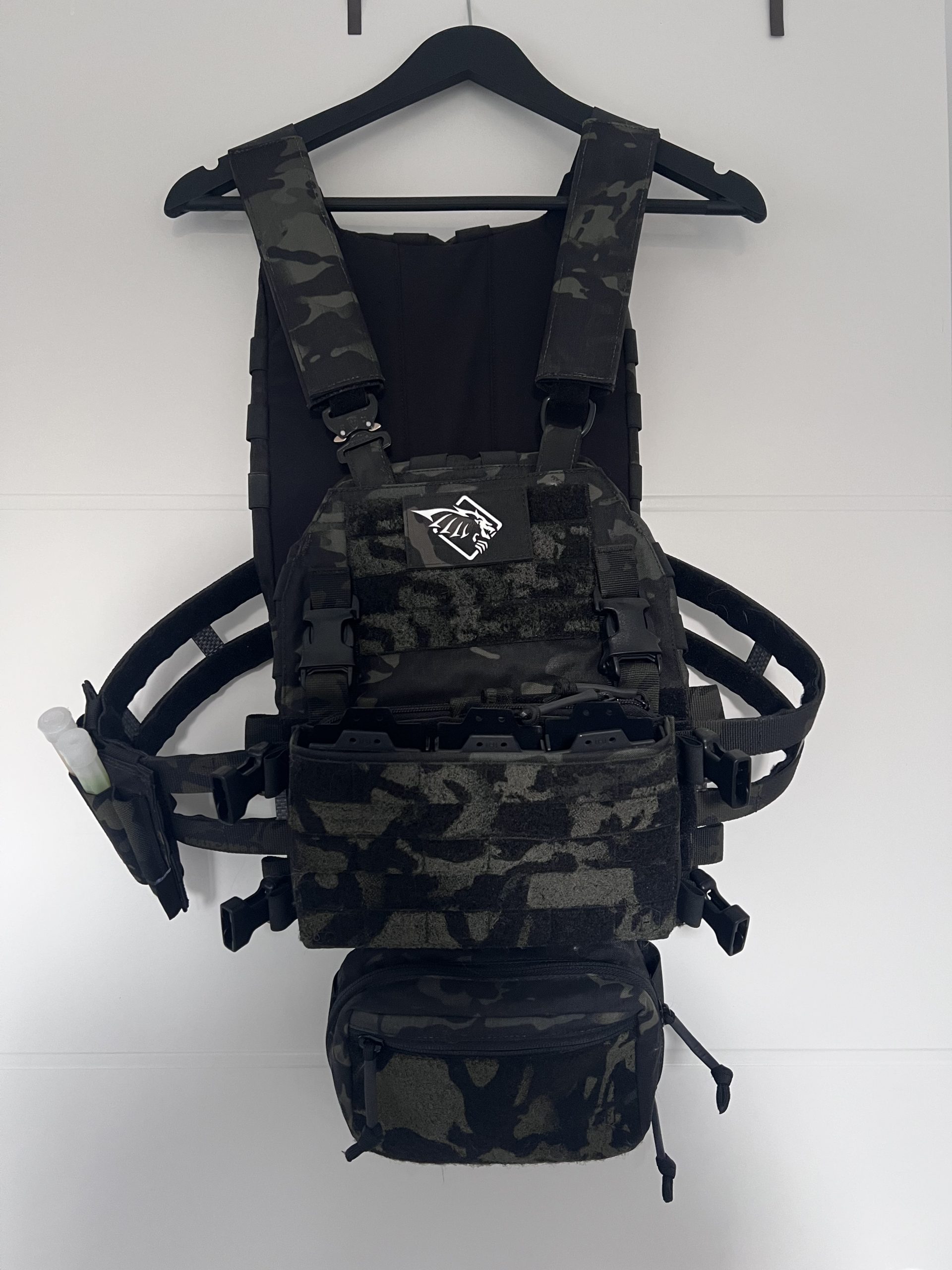 Gilet porte-plaques HPC MCBK de la marque Hexatac