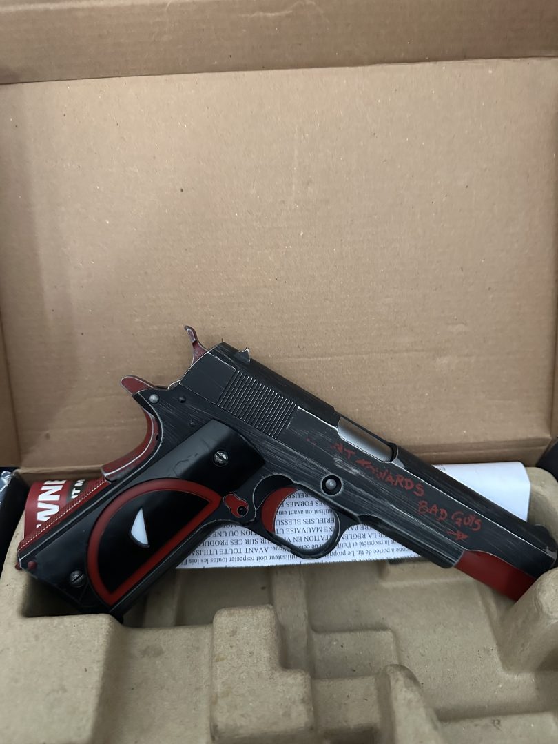 Aw custom deadpool 1911