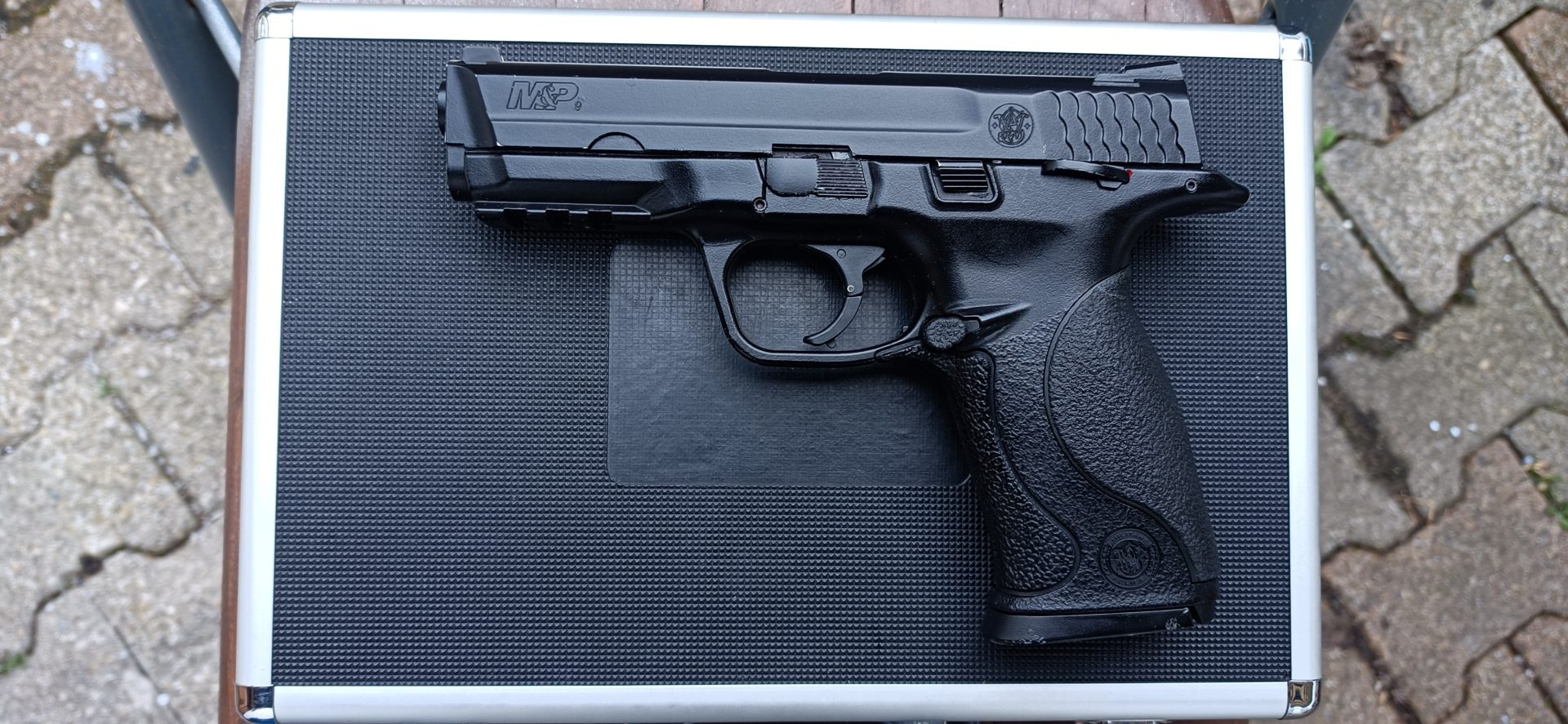 Swith & Wesson M&P9