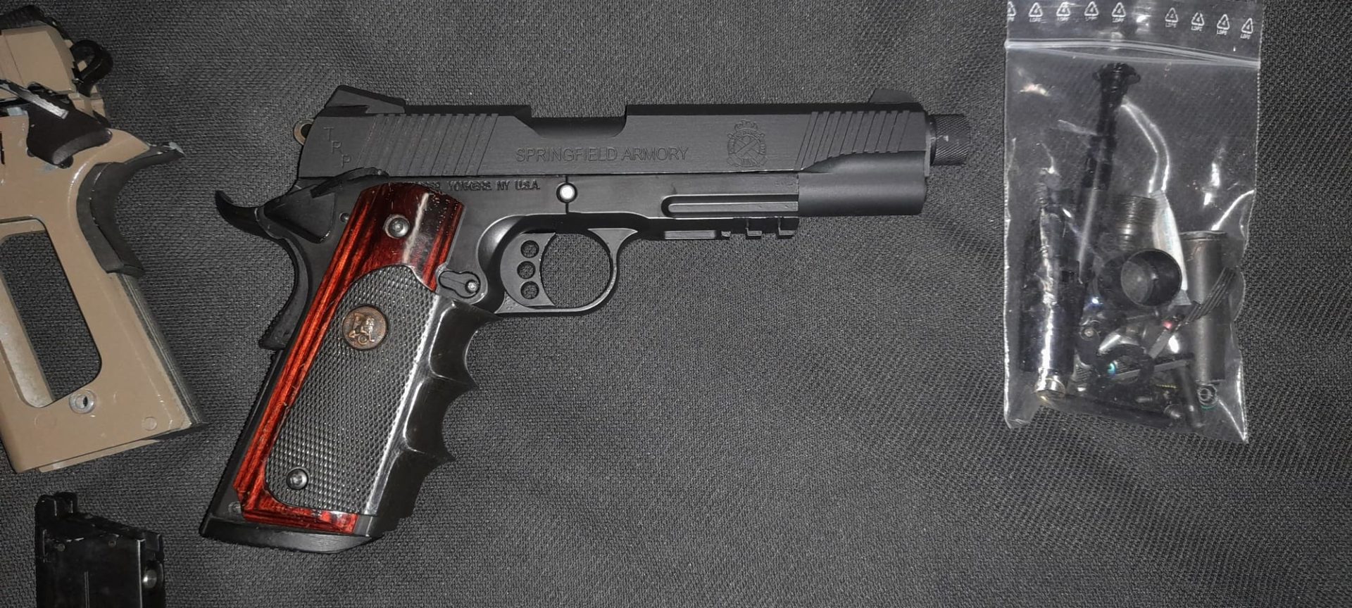 Colt 1911 Springfield Army/guarder