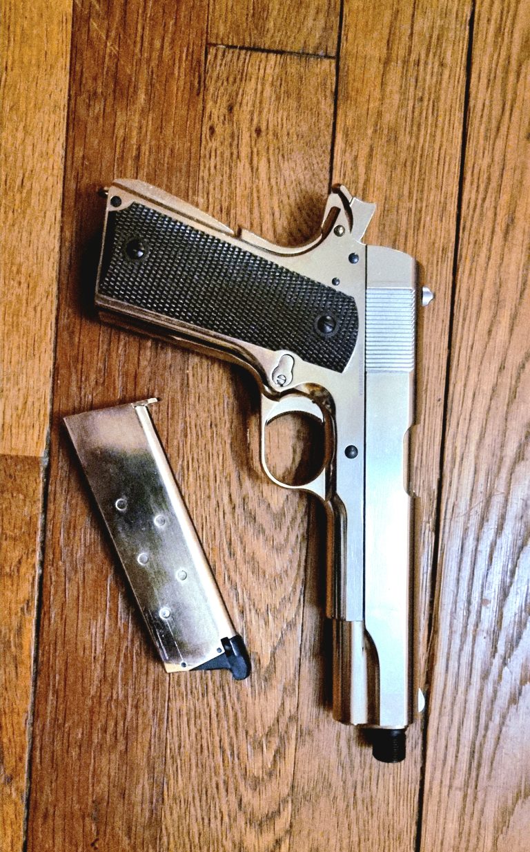 1911 Wilson combat et 1911 golden eagle