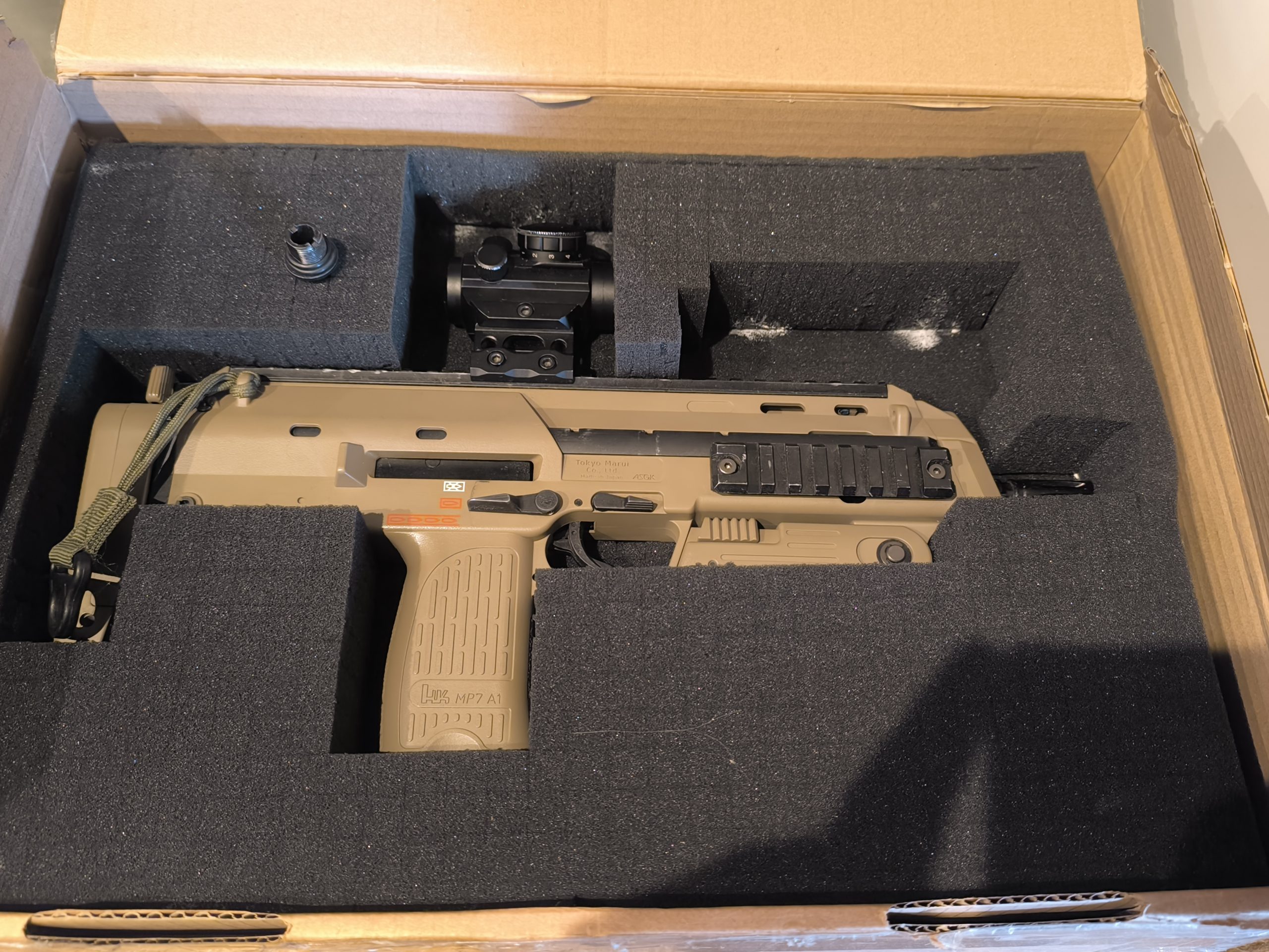 MP7 Tokyo Marui Tan
