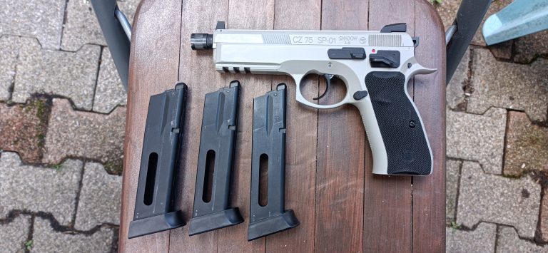ÇZ SP-01 Urban Grey & 3 chargeurs
