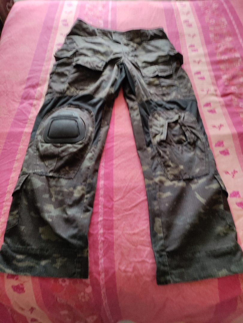 Pantalon tactique Emerson Gear W32 + accéssoires