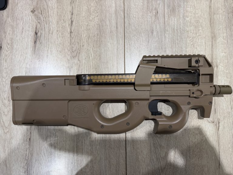 Réplique P90 DE FN HERSTAL AEG