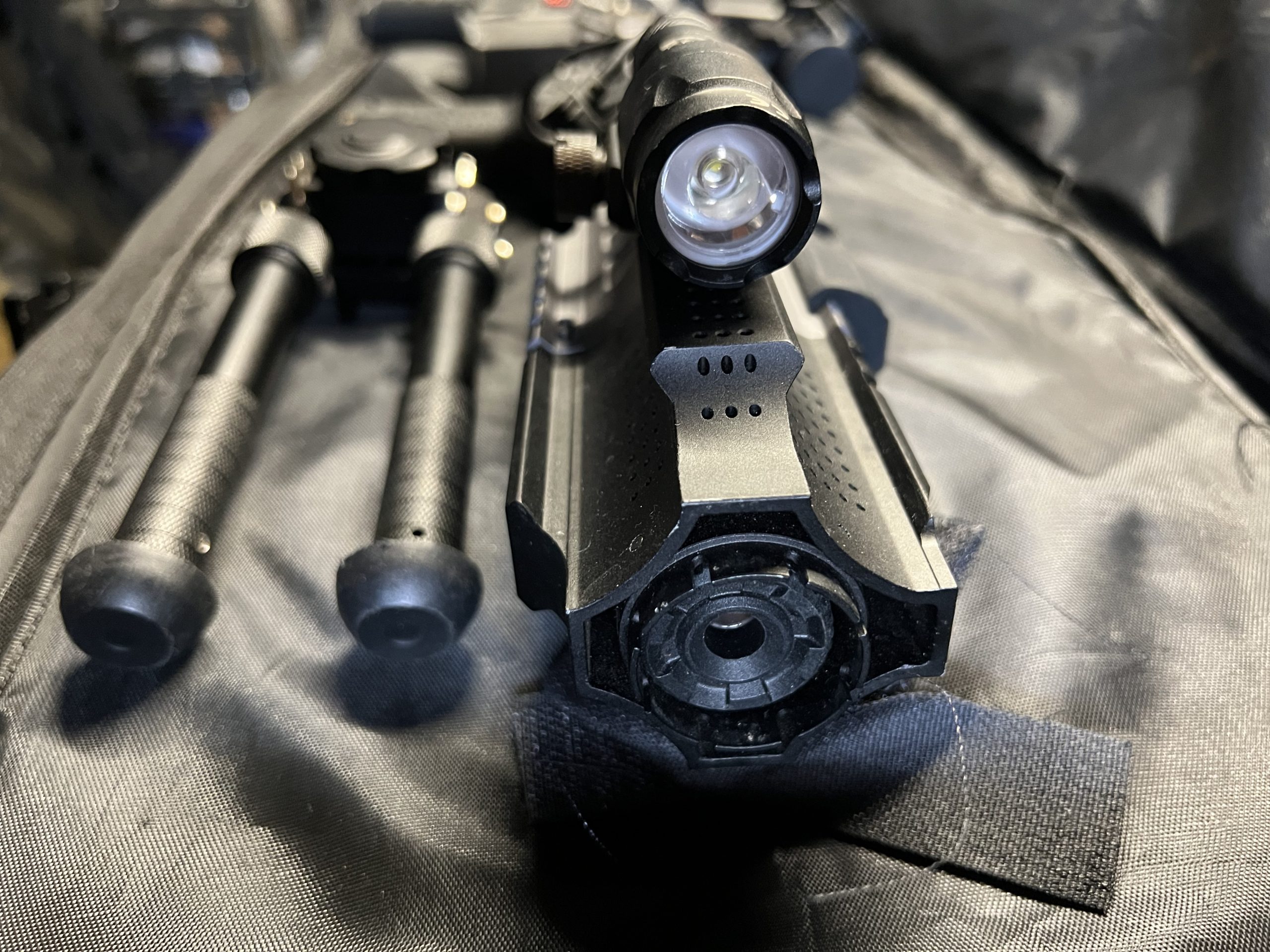 M4 – SILENT ARMS – Titan in