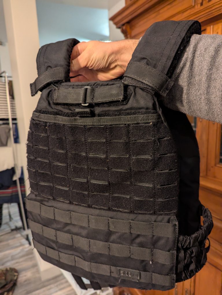 JPC 5.11 Tactec, harnais eagle industries et tenue blue tiger stripe TMC