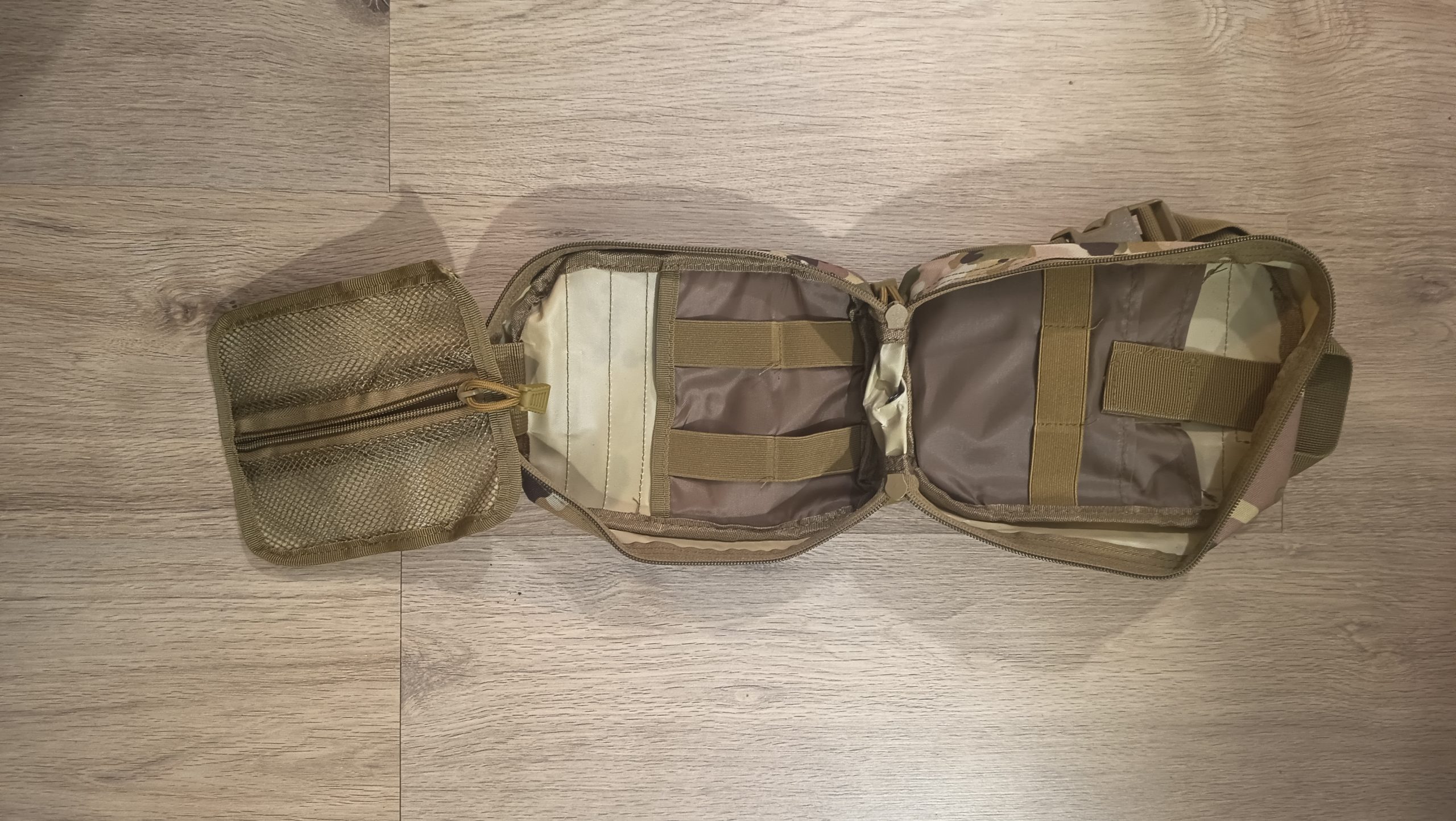 Poche medic multicam