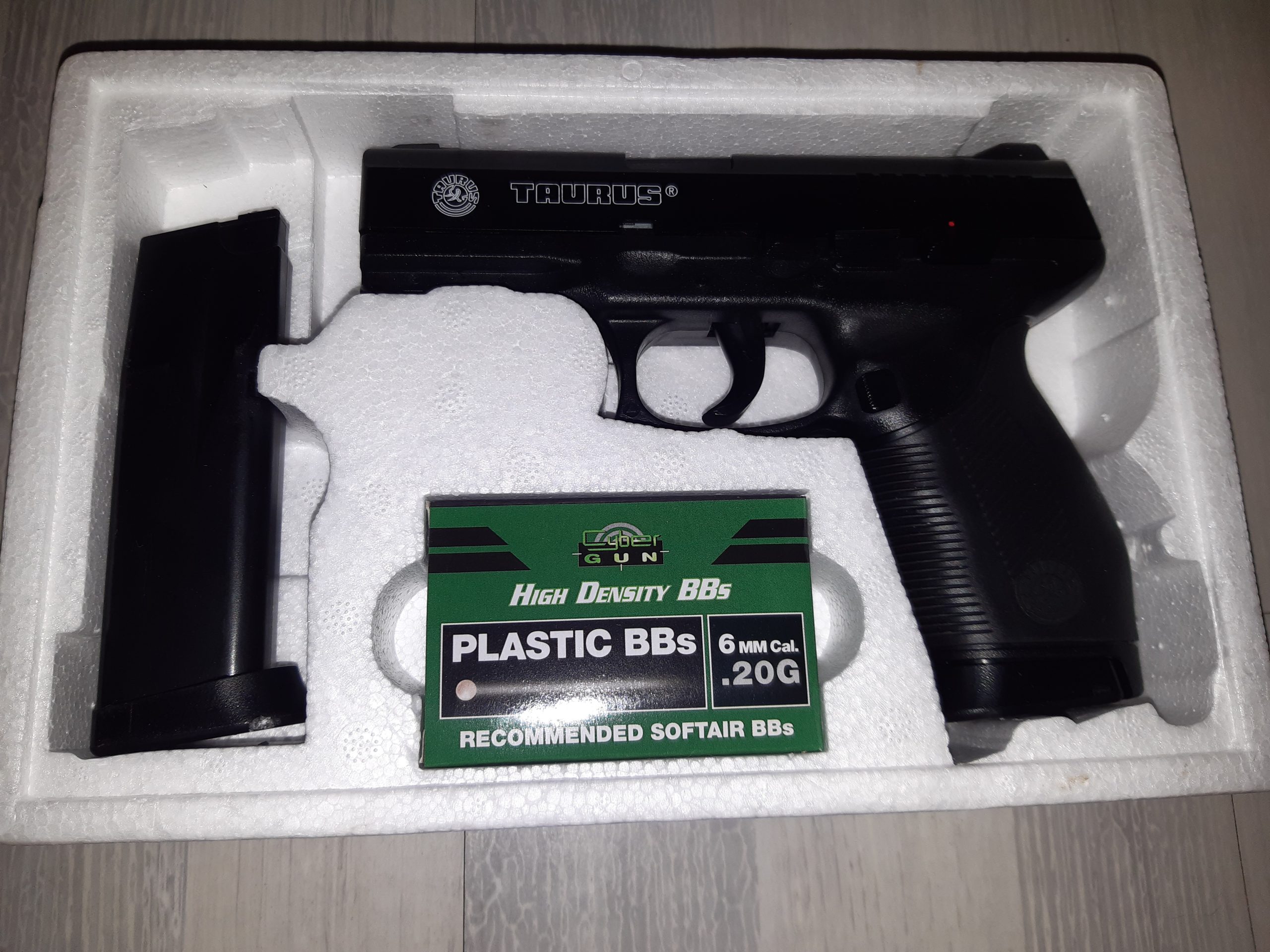taurus pt 24/7 spring